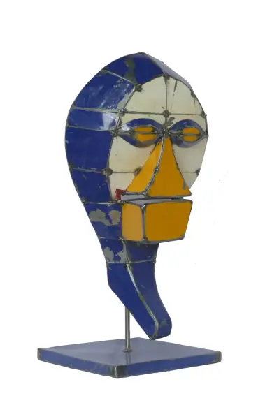 Product image 2 of the product “Small Mask on stand - Modell 3, 53cm height, sculpture from upcyceled oil barrel. ”